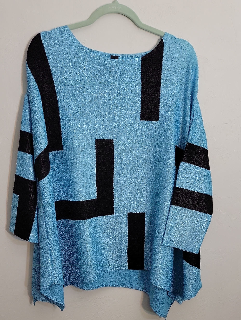 berek Blue and Black Geometric Crew Neck Sweater